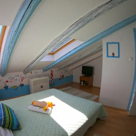 Pansion Tramontana Eco & Sea View In Beli, Cres Beli
