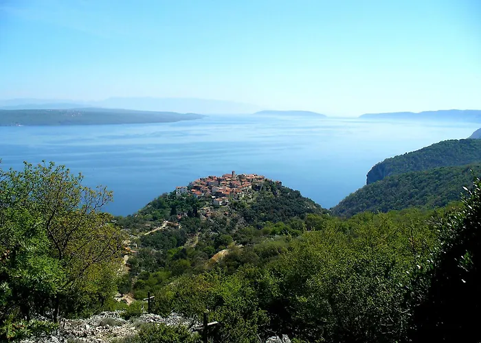 Oda ve Kahvaltı Pansion Tramontana 3*
