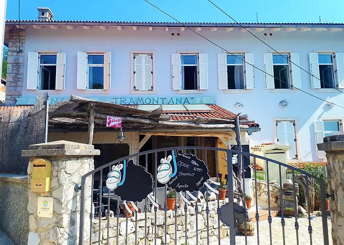 Oda ve Kahvaltı Pansion Tramontana 3*