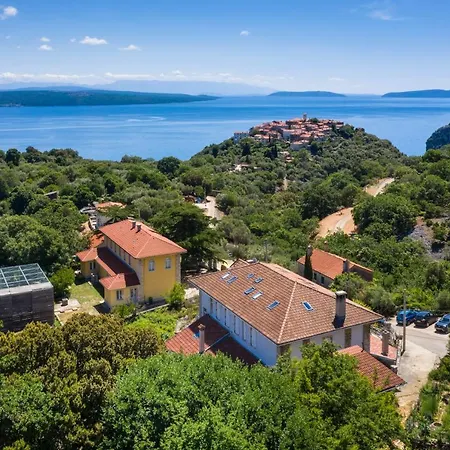 Pansion Tramontana Guest house Beli