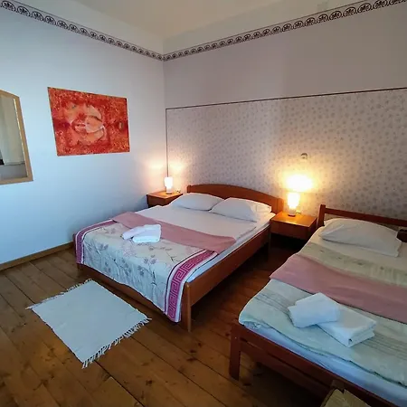 Pansion Tramontana 3* بيلي